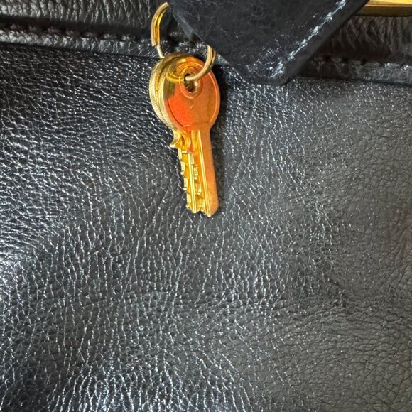 Vintage Prada Glacé Calf Leather Handbag with Strap (Authenticated) - Picture 5 of 16